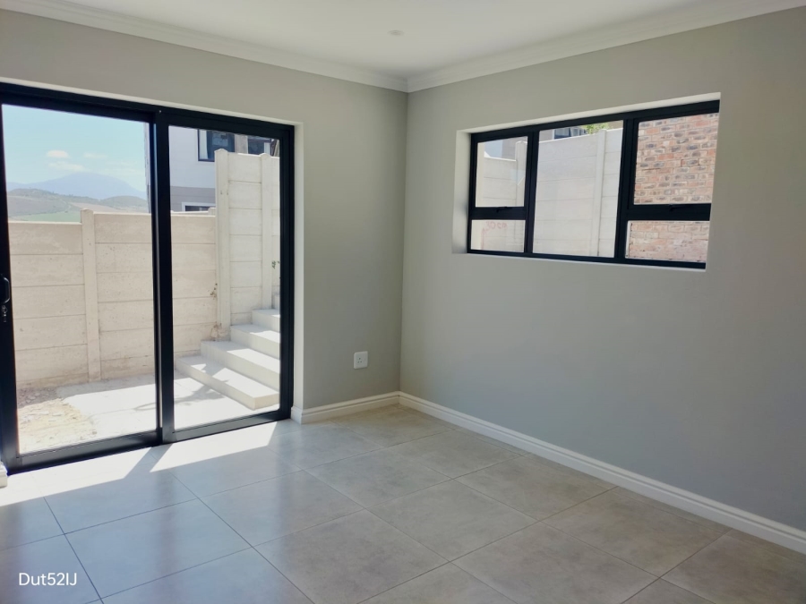 3 Bedroom Property for Sale in Fraaiuitsig Western Cape